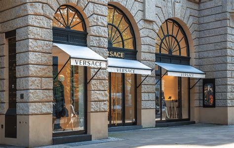 prada acquisto di partecipazioni
